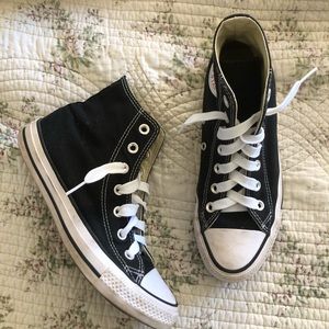 Converse all star women’s shoes.
